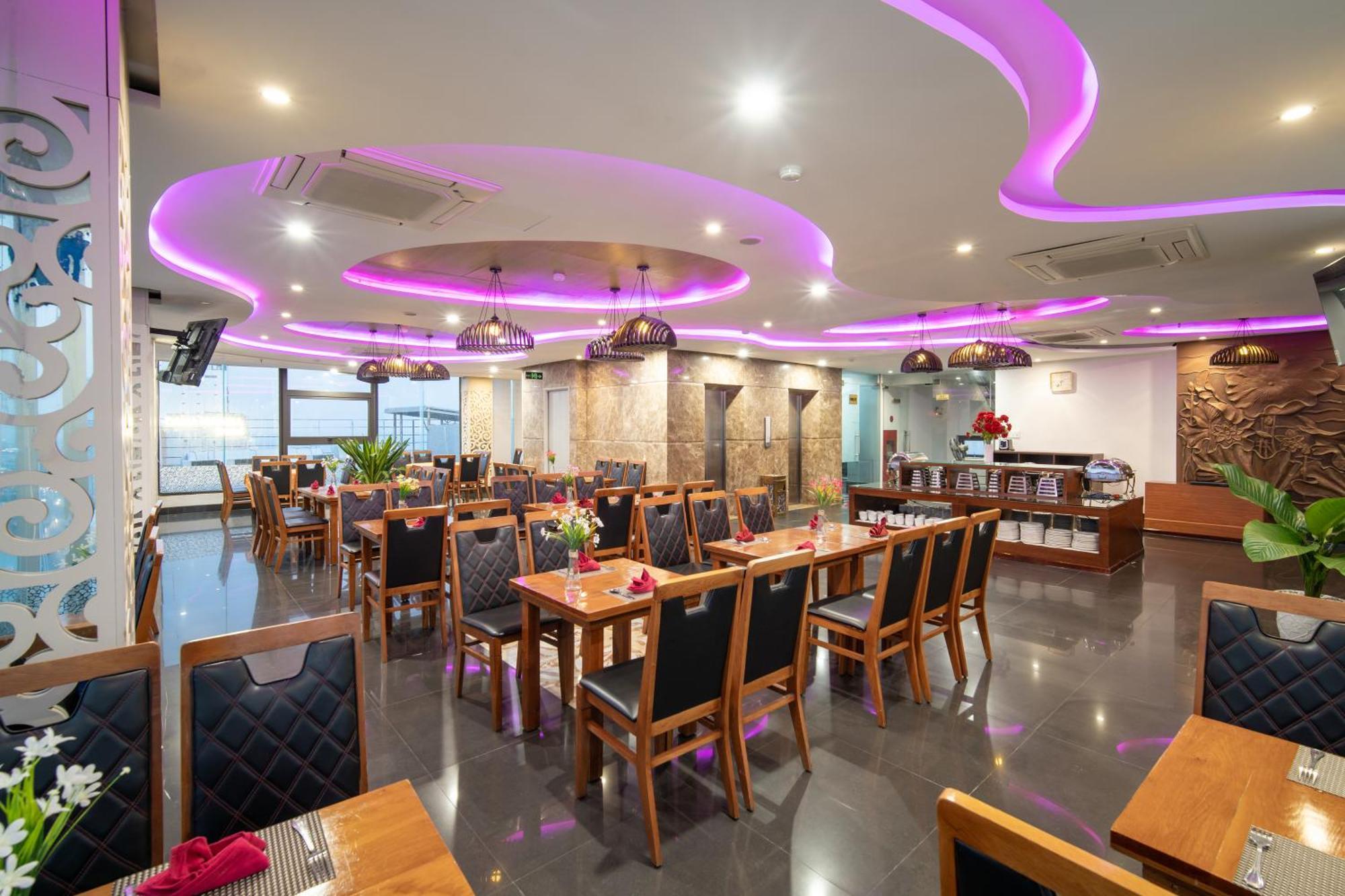 Golden Sun Apartment By New Sky Travel Da Nang Exteriör bild