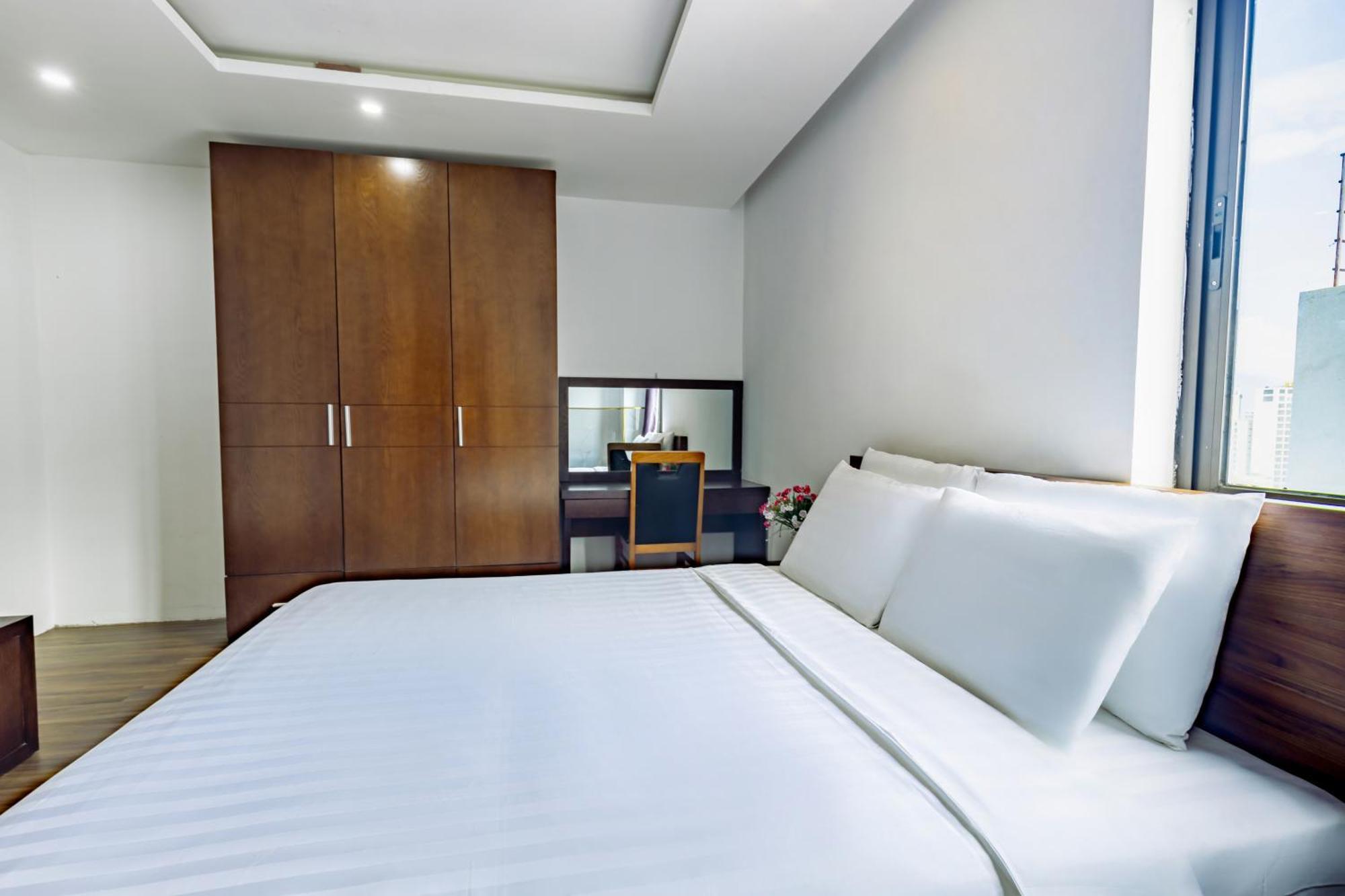 Golden Sun Apartment By New Sky Travel Da Nang Exteriör bild