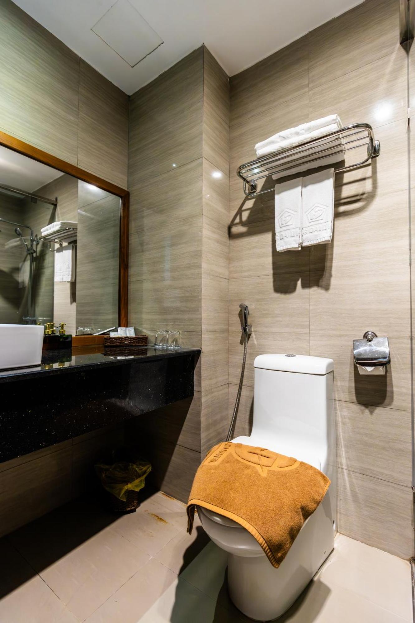 Golden Sun Apartment By New Sky Travel Da Nang Exteriör bild